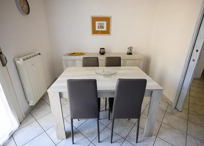 Apartment Sama Three